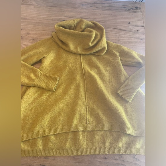Yes Lola Cowl Neck‎ A Line Sweater Long Sleeve Yellow Women’s M Preloved - Picture 1 of 10